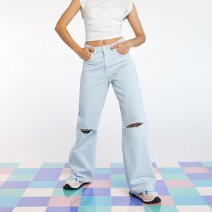 NWT BERSHKA Women US 2 Wide Leg Light Blue Jeans w Rips Waist 24" EUR 34